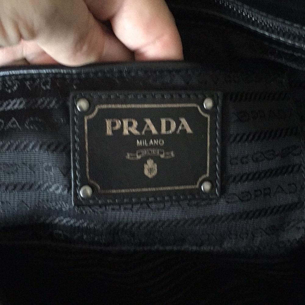 Prada bag XXL - Picture 11 of 16